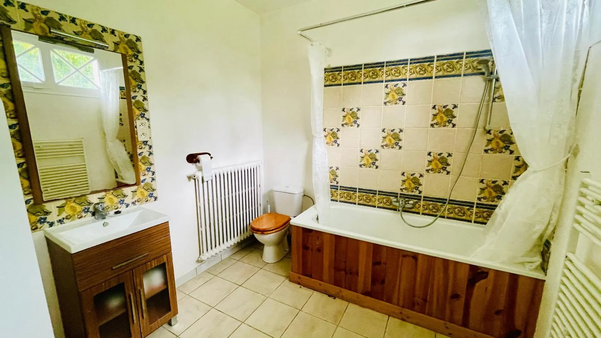 Apartment Grand Gite Bidallon Saint-Michel  France